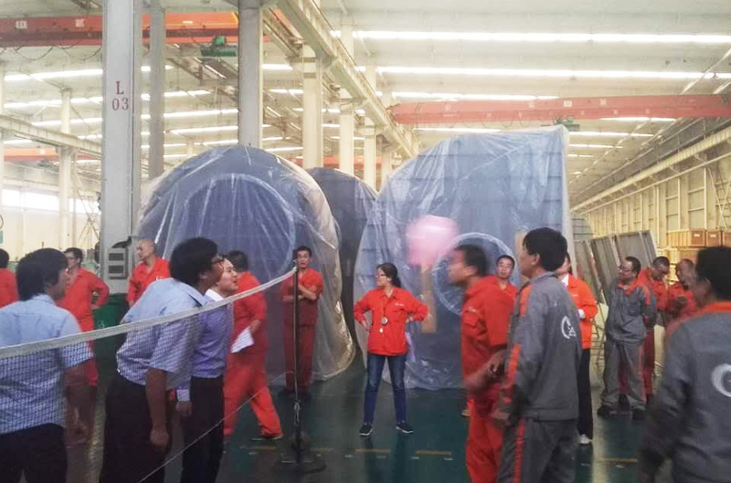 两个凳子猜成语_凳子简笔画(3)