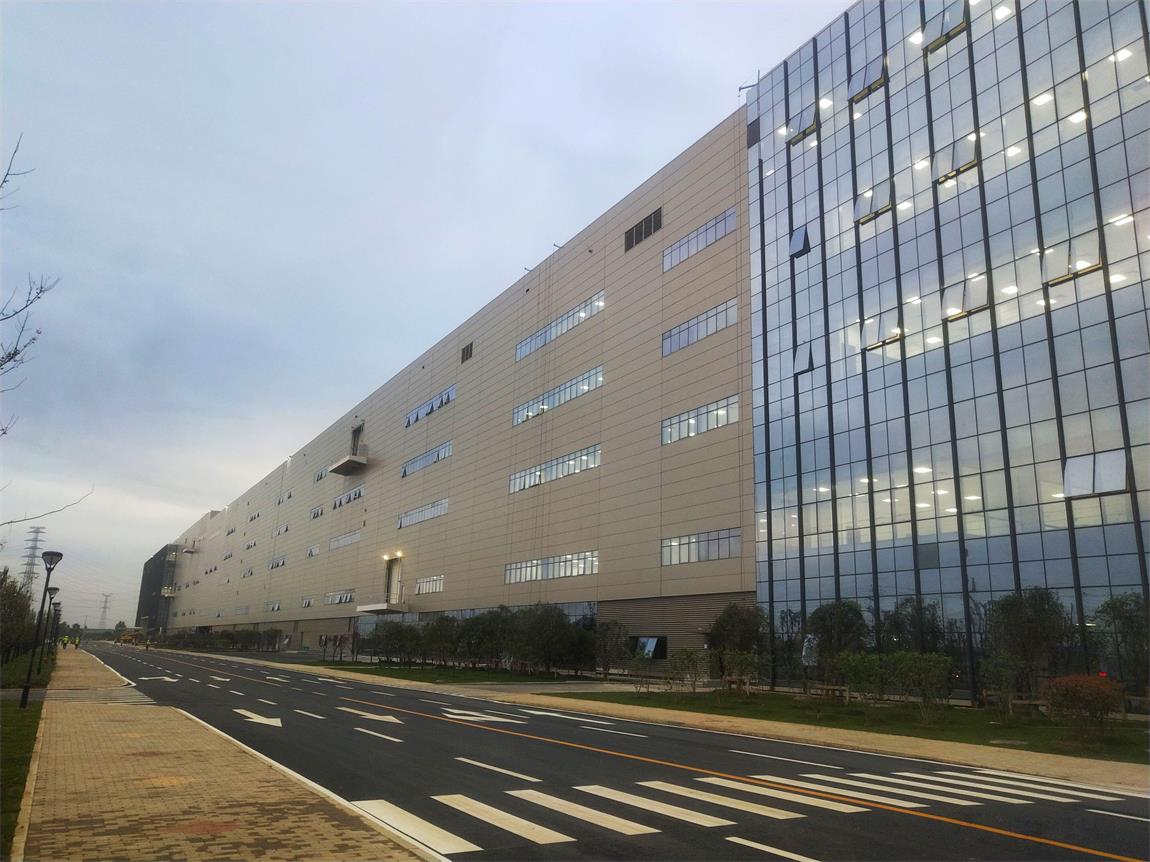 武汉京东方工厂一角